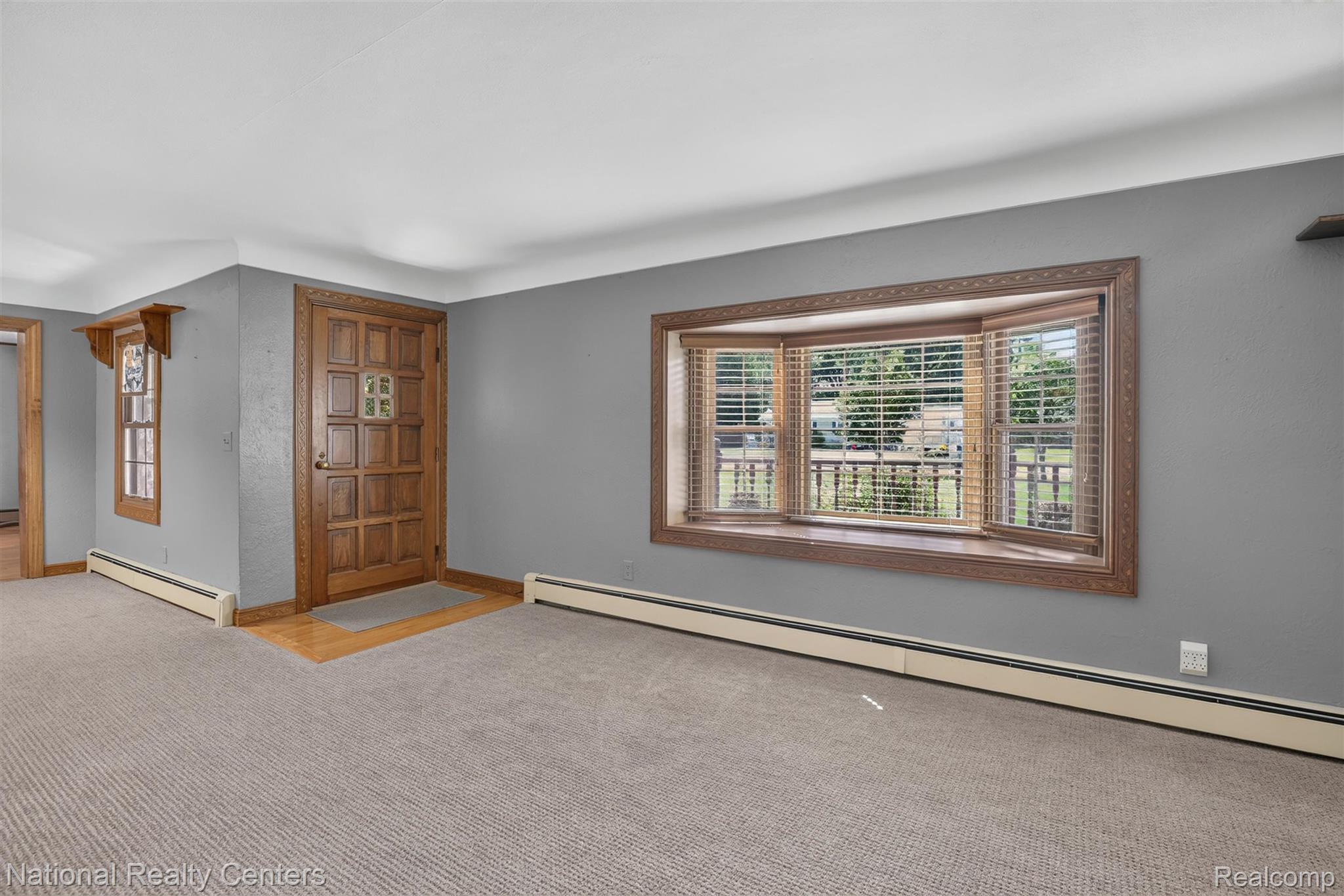127 W Albain Road Property Photo 8