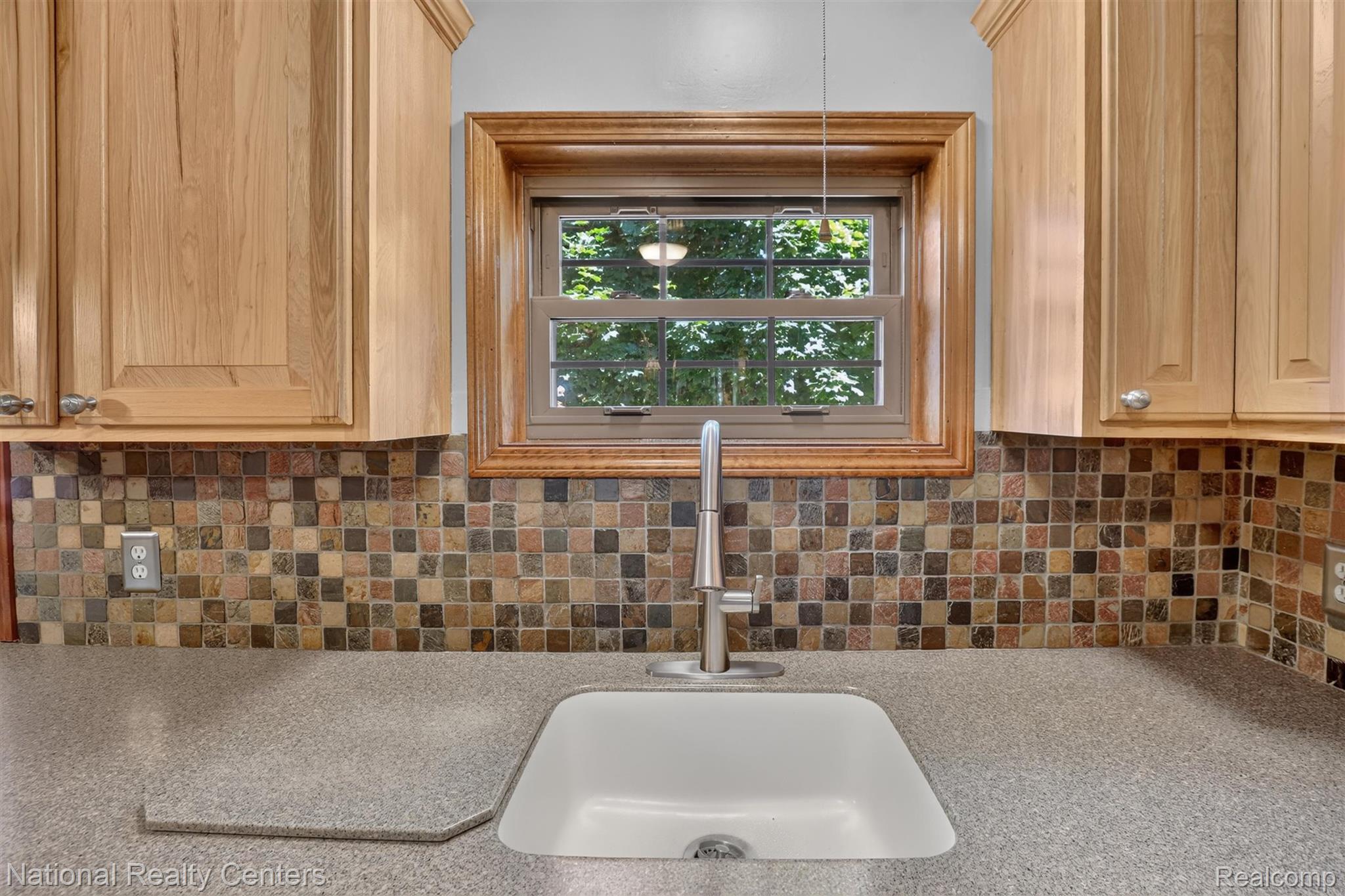 127 W Albain Road Property Photo 28