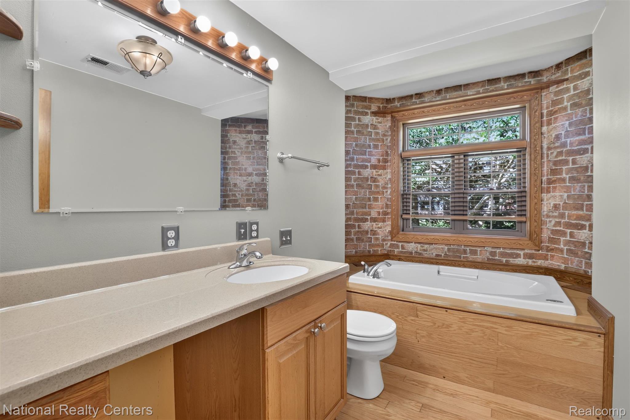 127 W Albain Road Property Photo 37