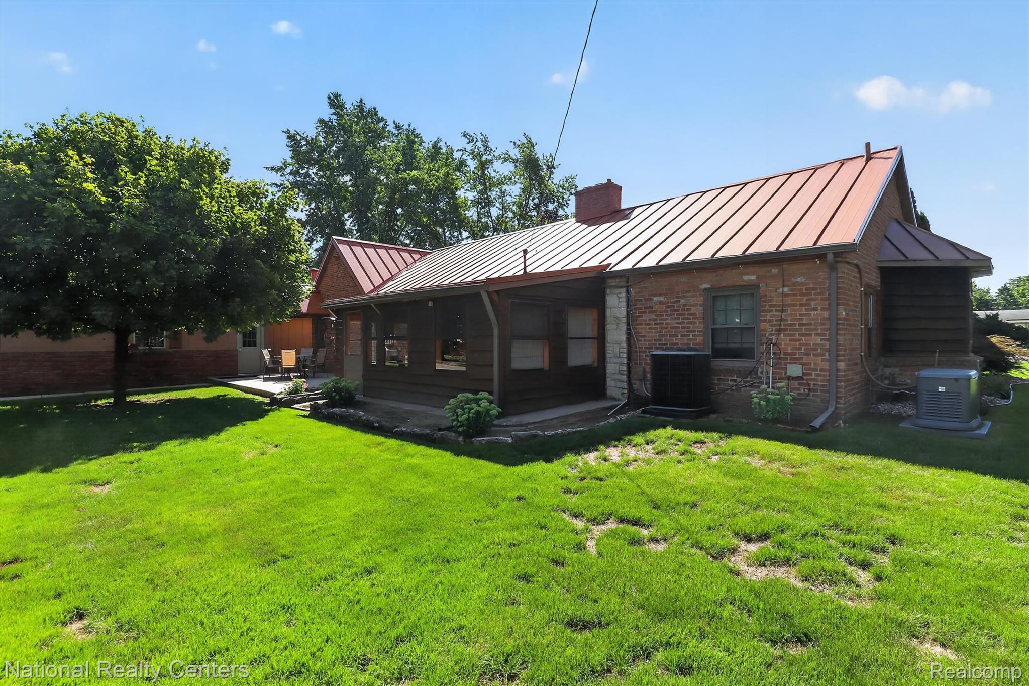 127 W Albain Road Property Photo 50
