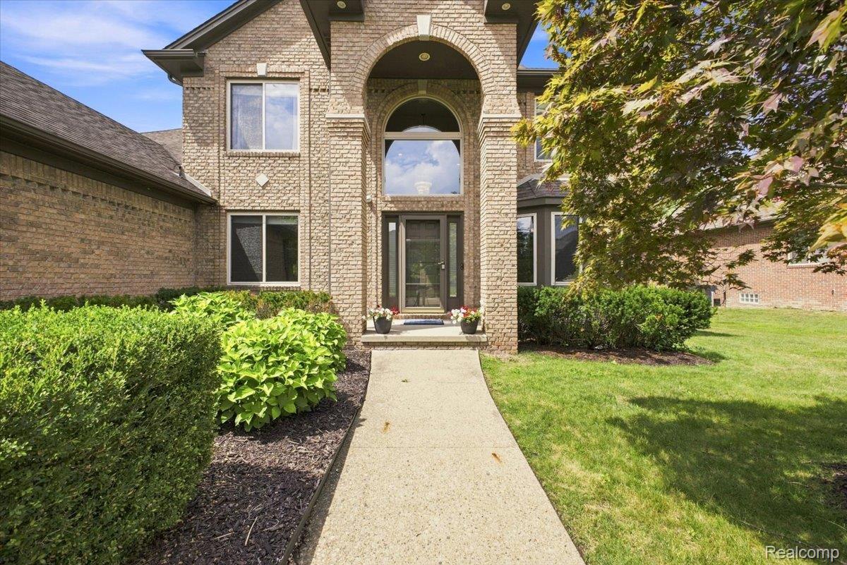 55513 Caesars Drive Property Photo 3