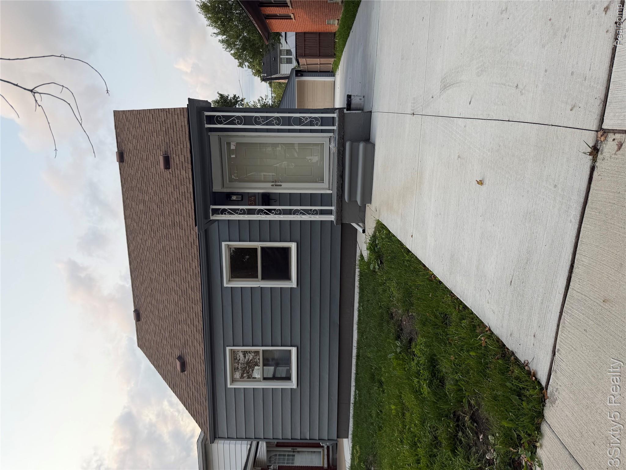 734 Highland Street Property Photo 1