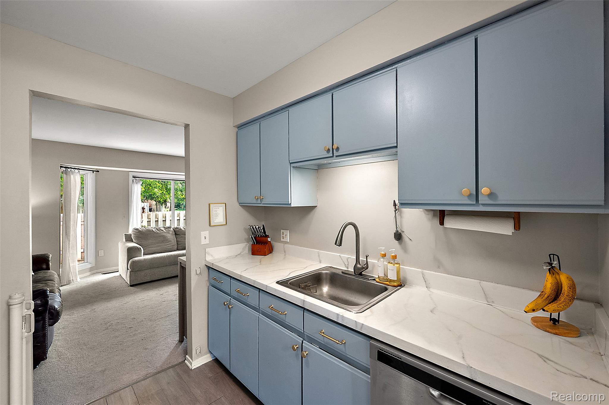 24224 Bashian Drive Property Photo 10