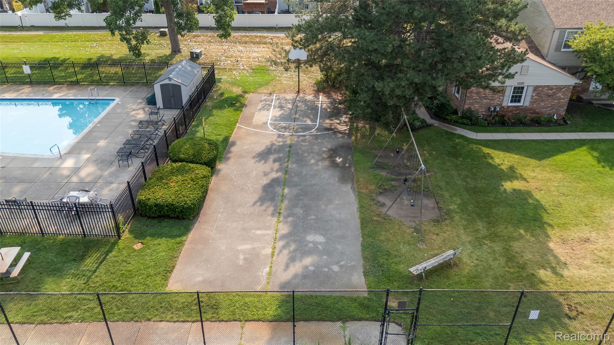 24224 Bashian Drive Property Photo 32