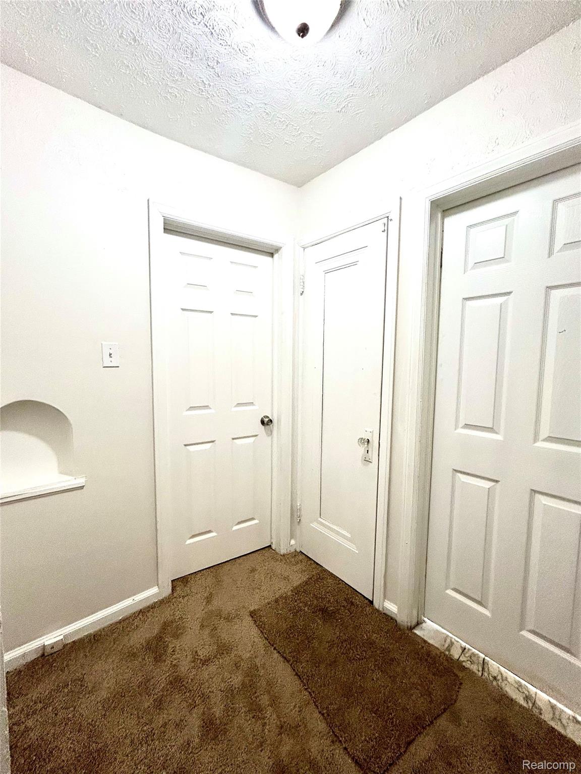 20261063437 Property Photo 16