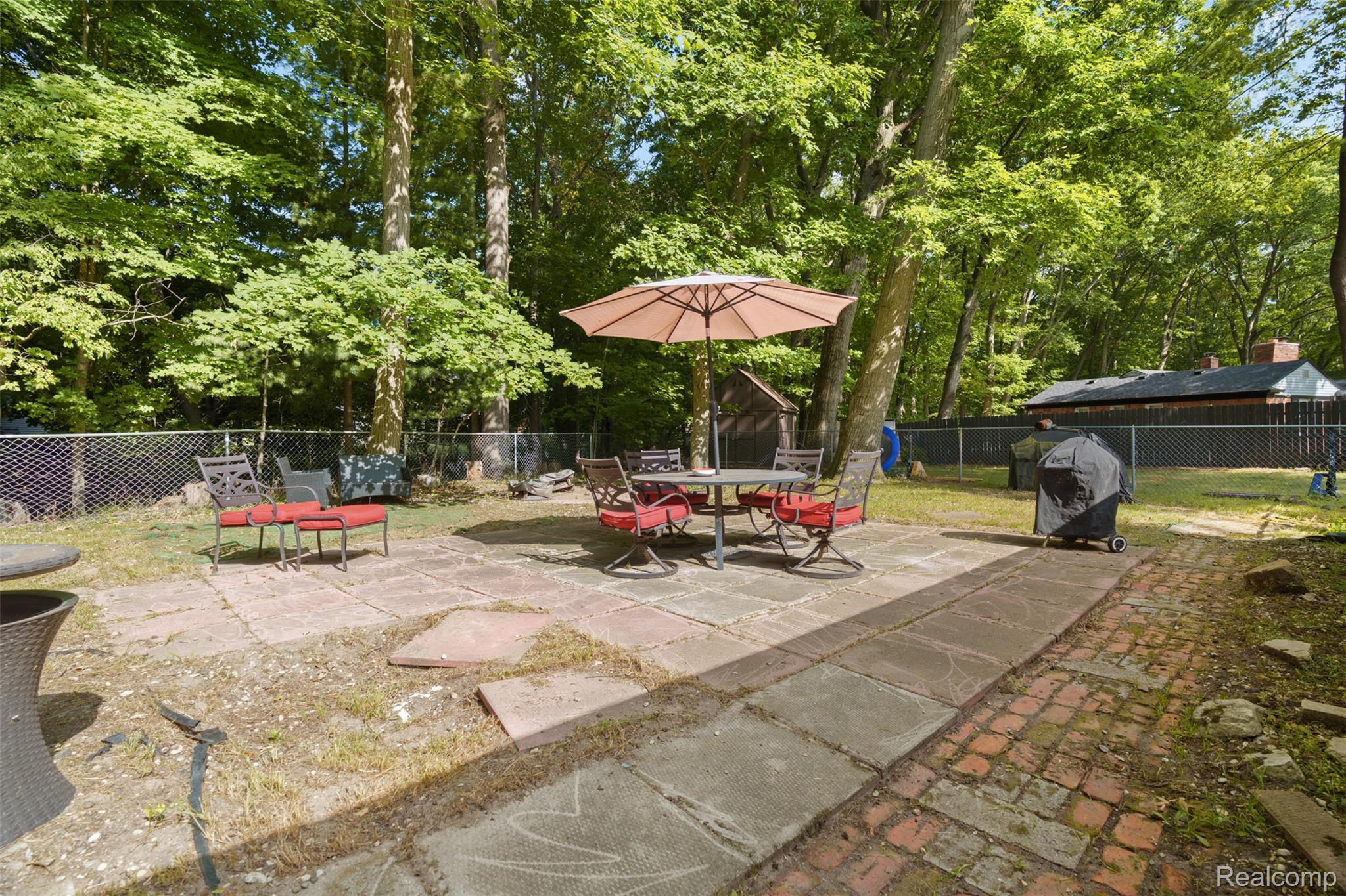 23640 Oak Glen Drive Property Photo 26