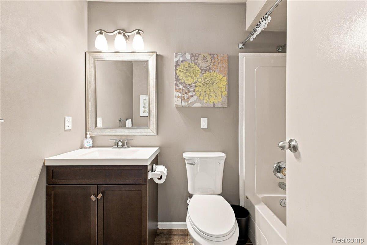 1255 Paul Boulevard Property Photo 14