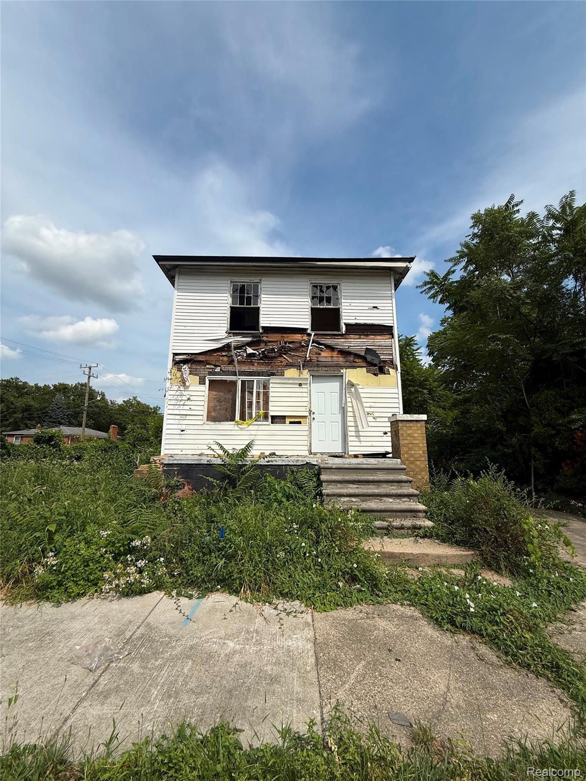 19260 Hull Street Property Photo 1