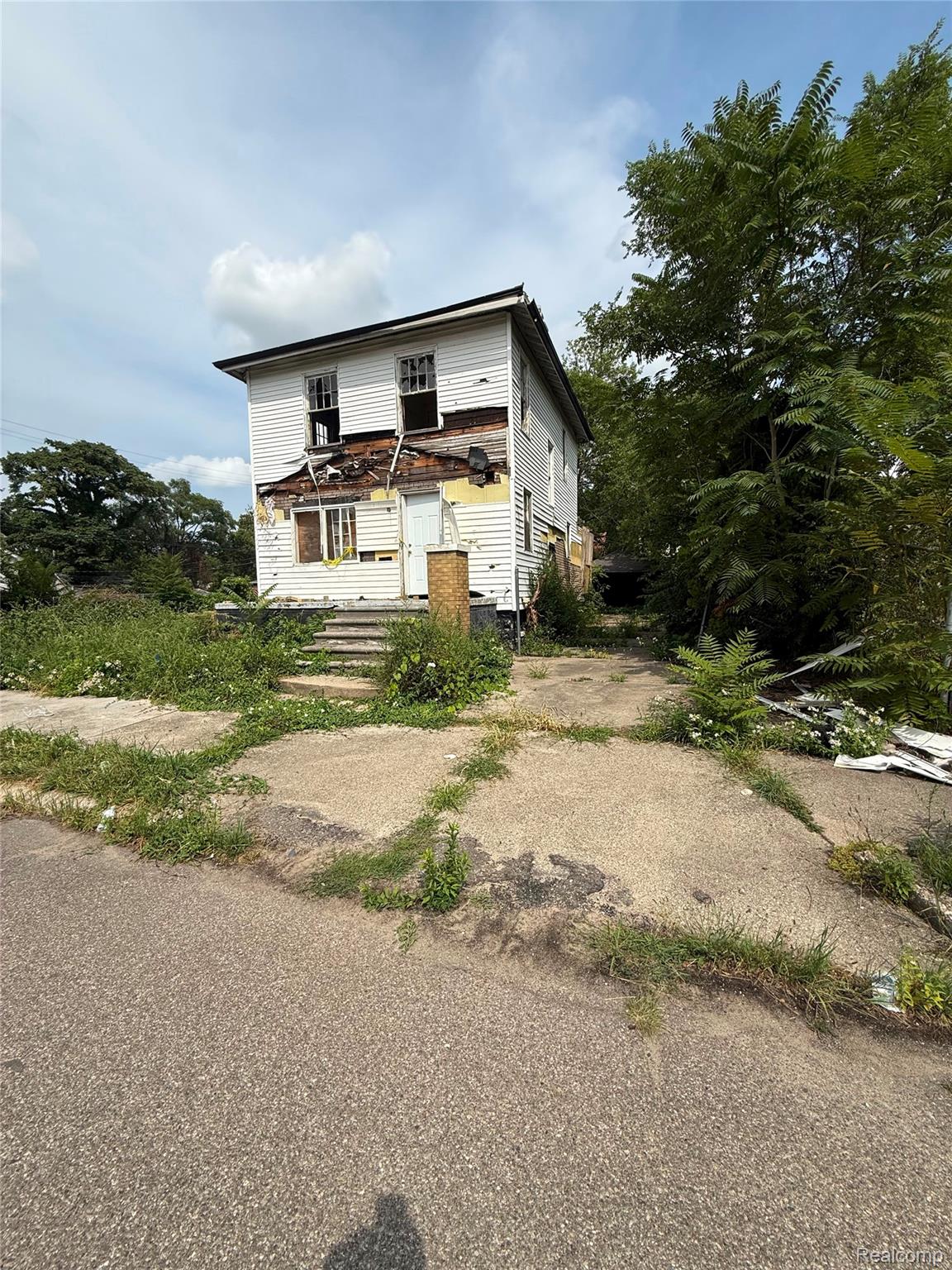 19260 Hull Street Property Photo 2