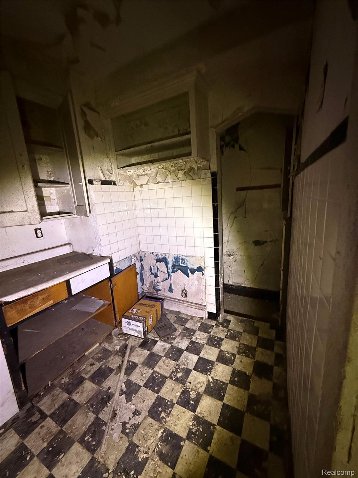 19260 Hull Street Property Photo 15