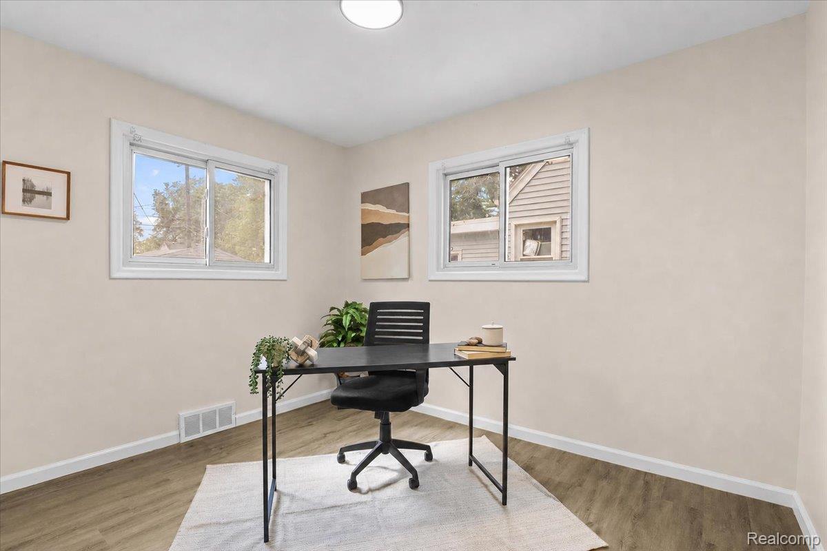 18483 Dalby Property Photo 18