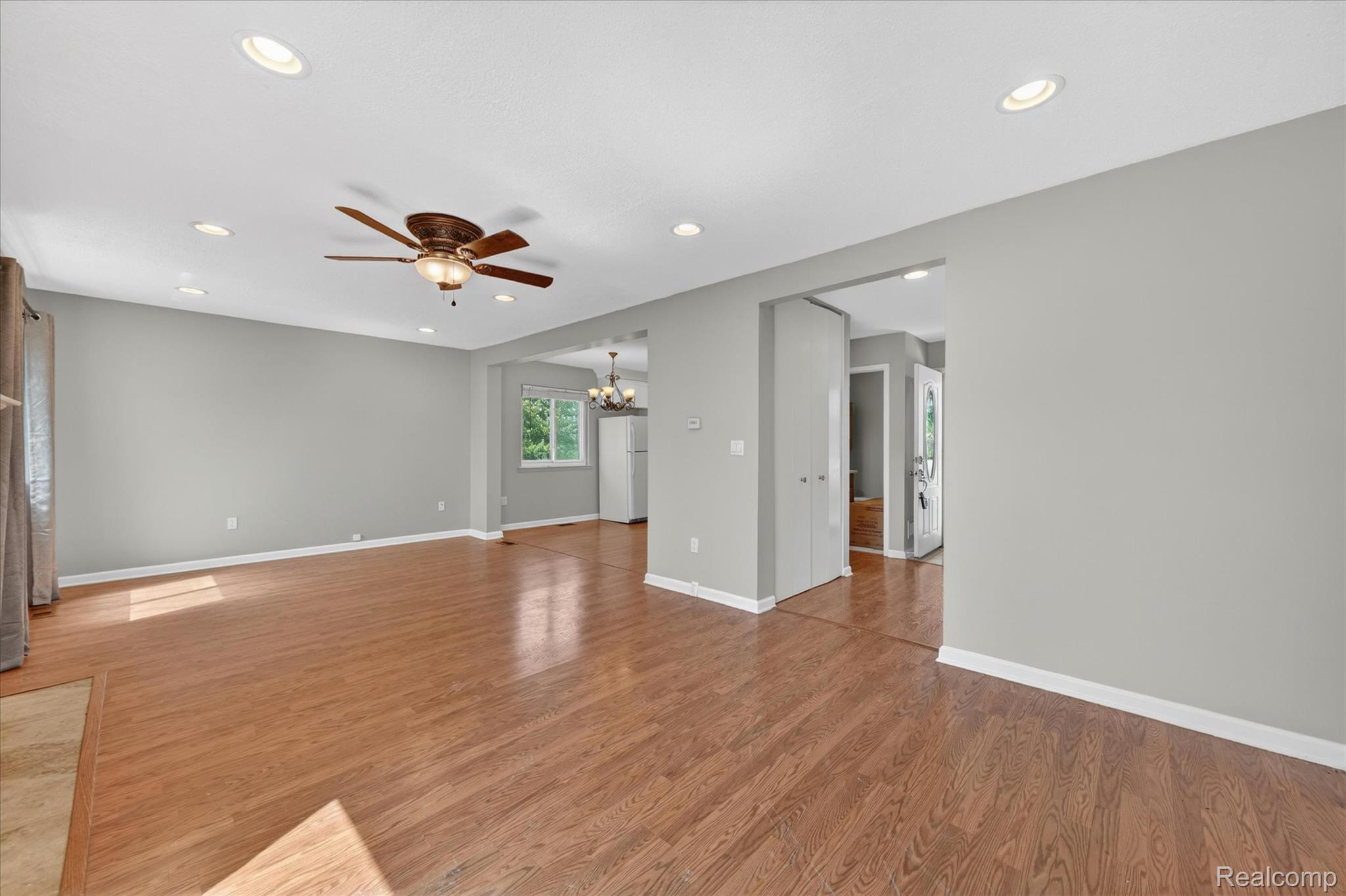 2824 Roundtree Drive Property Photo 12