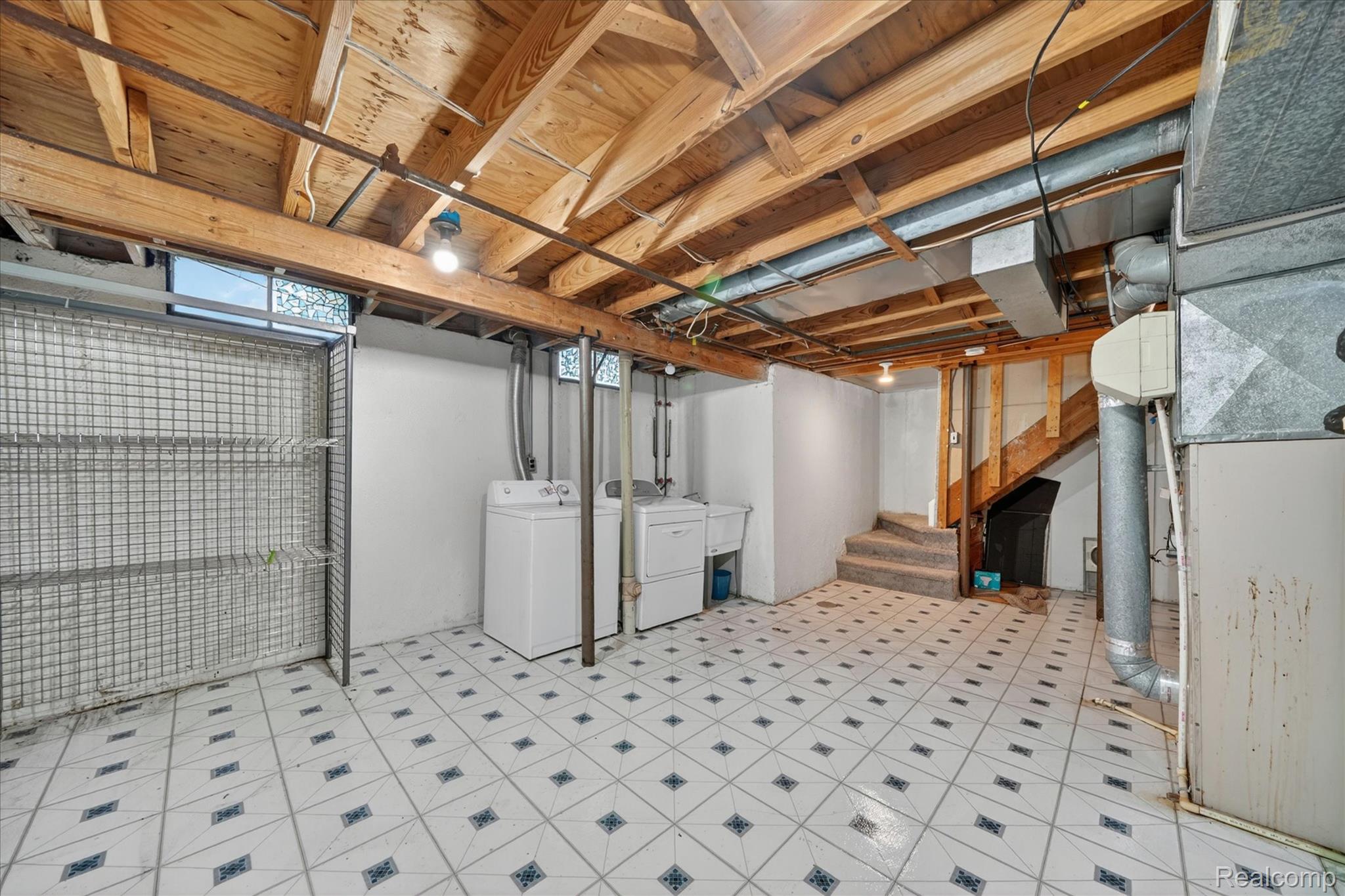 2824 Roundtree Drive Property Photo 33