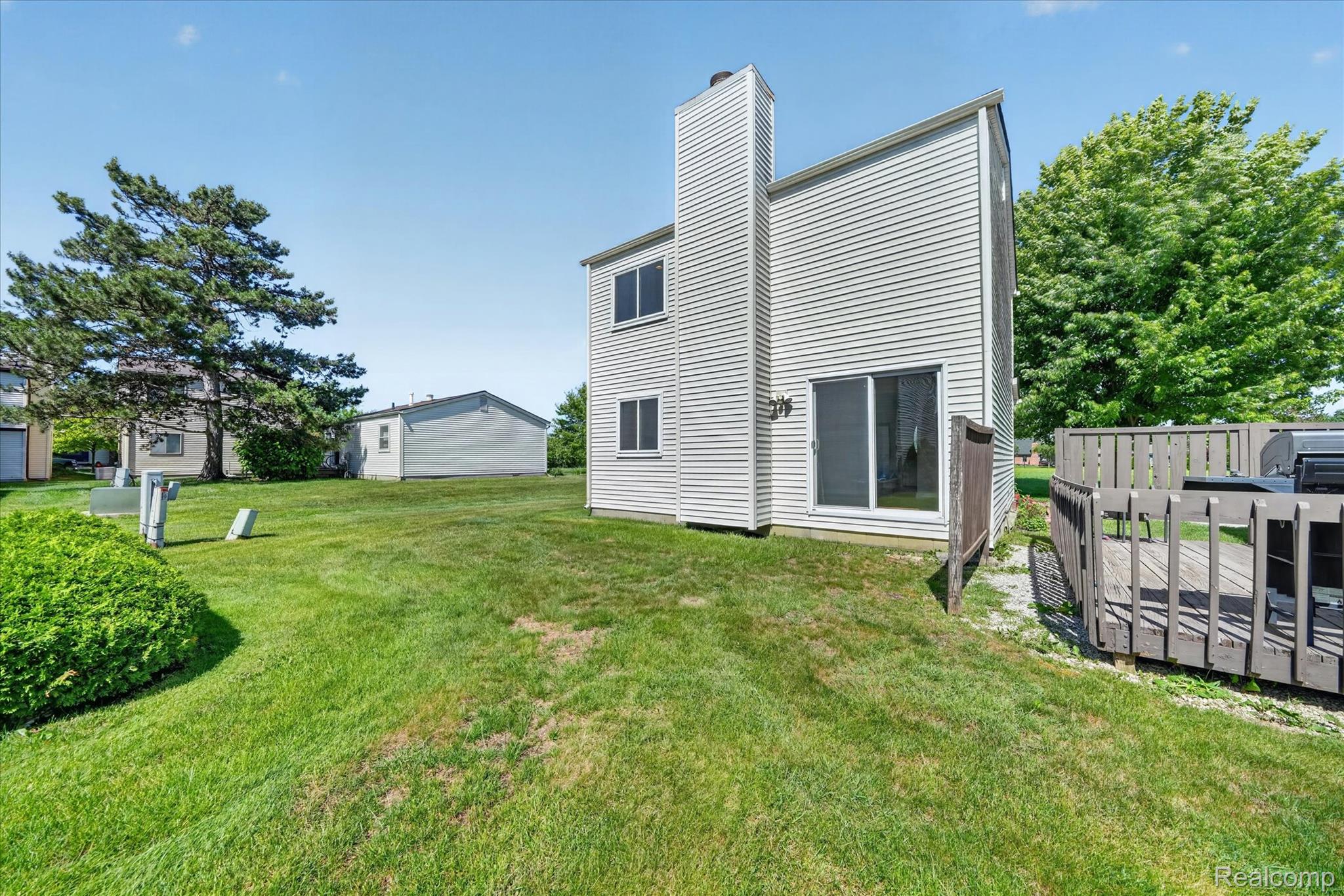 2824 Roundtree Drive Property Photo 35