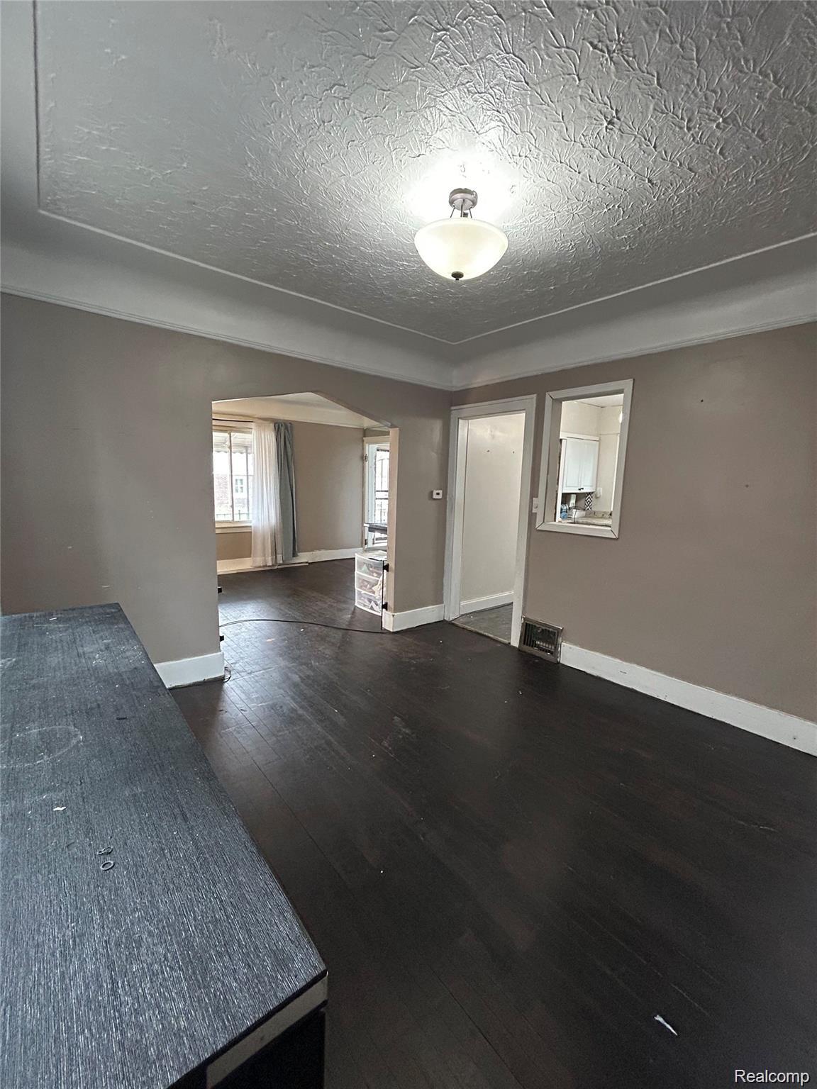 19953 Hull Street Property Photo 7