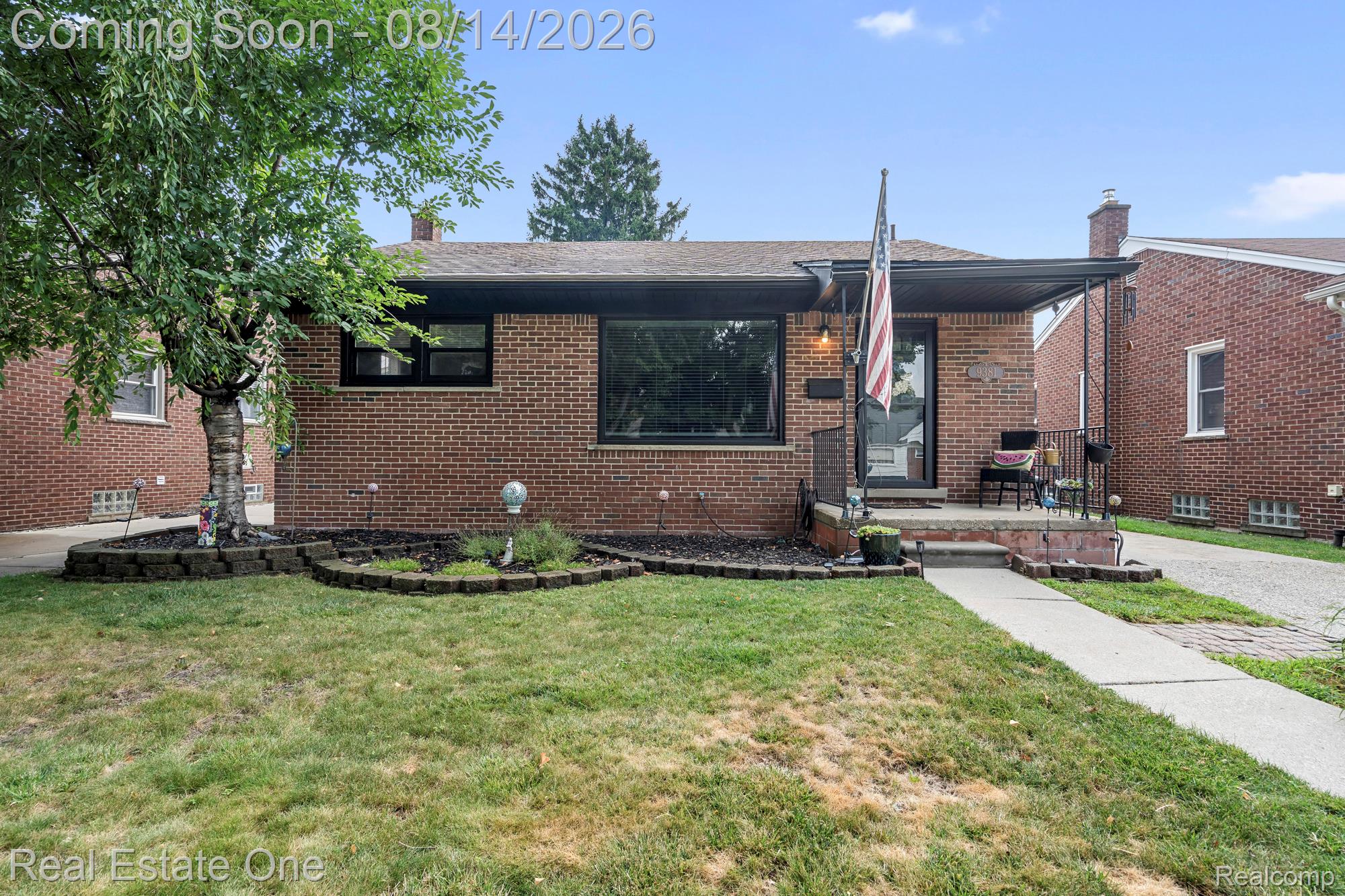 9381 Fox Avenue Property Photo 1