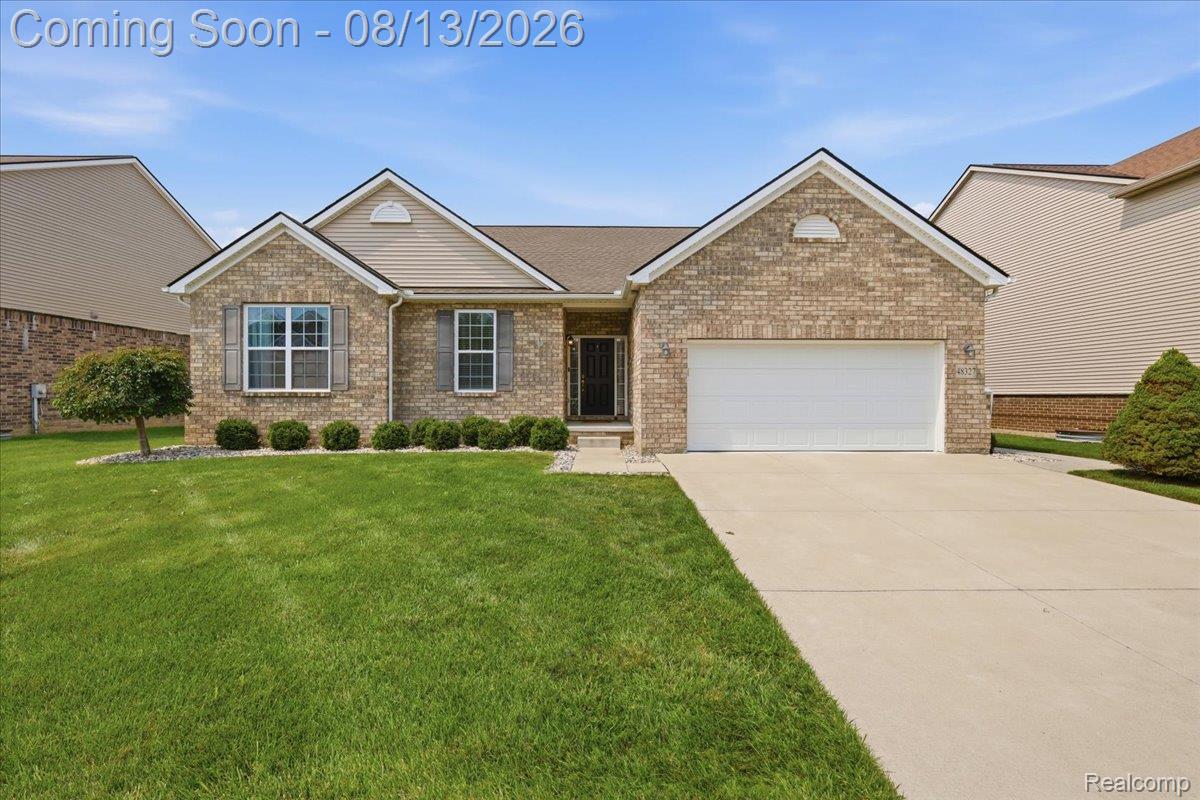 48327 Long Leaf Drive Property Photo 1