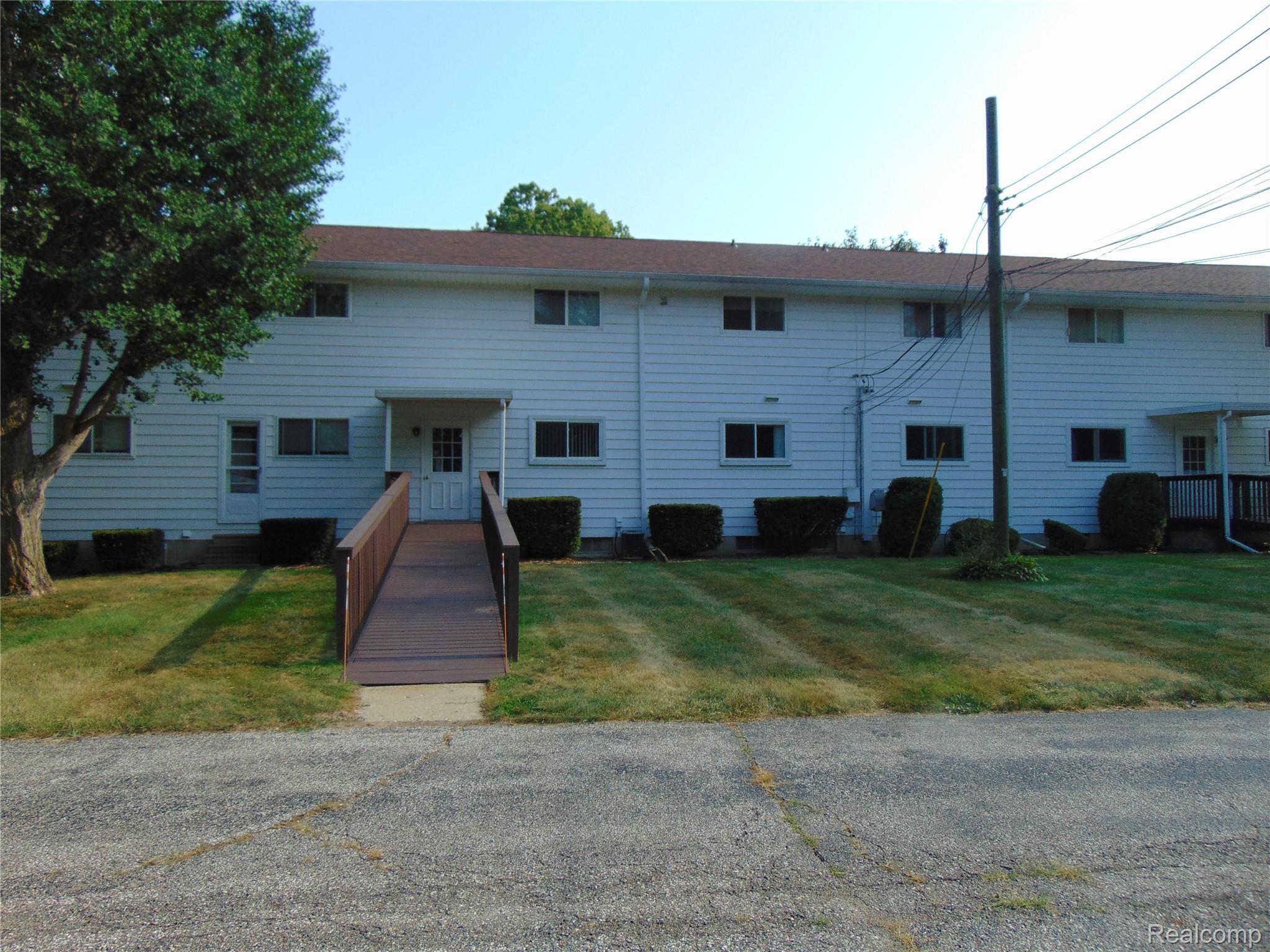120 Weston Street Property Photo 12