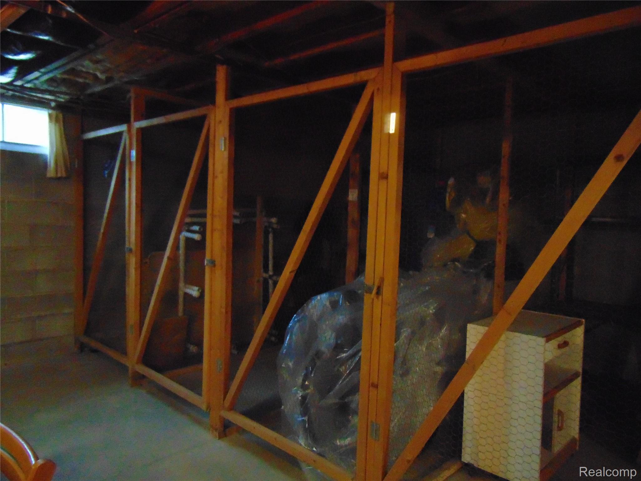 120 Weston Street Property Photo 14
