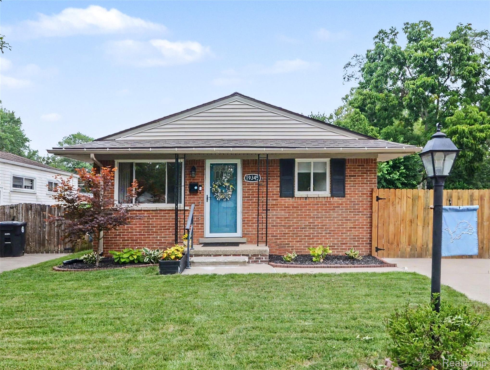 19345 Antago Street Property Photo 1