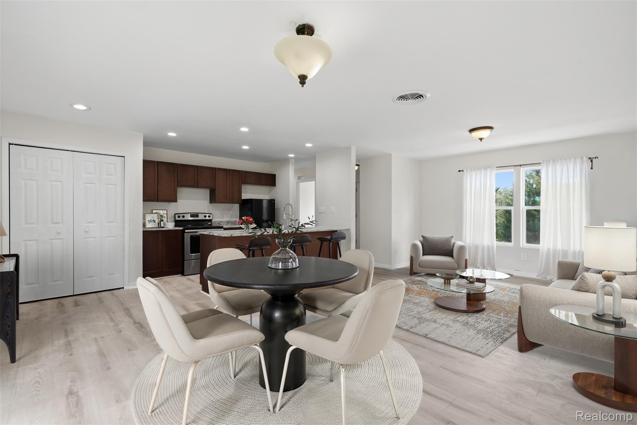 6640 Lemon Road Property Photo 4