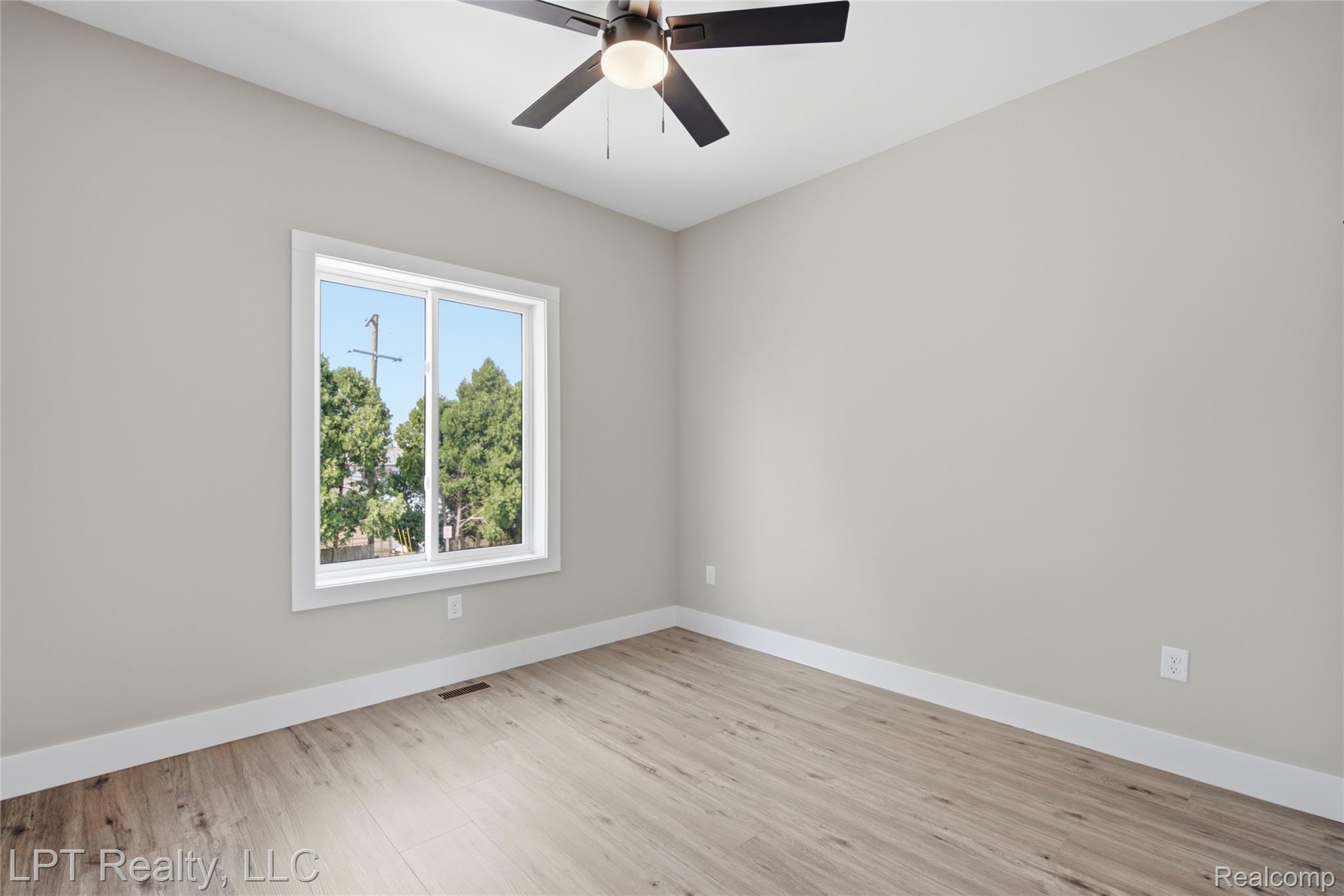 8130 Allor Landing Property Photo 16