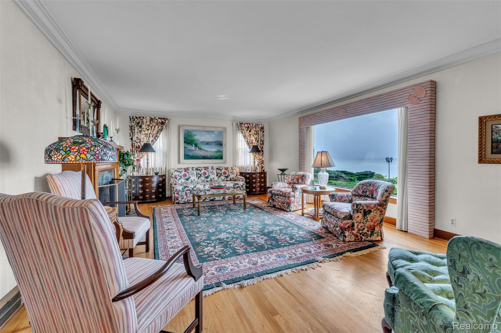 4796 Lakeshore Road Property Photo 8