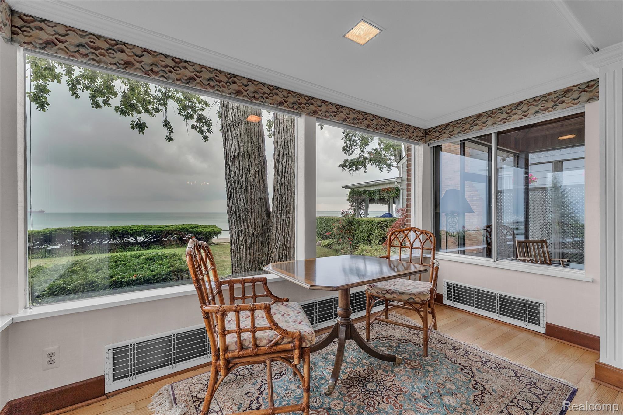 4796 Lakeshore Road Property Photo 17