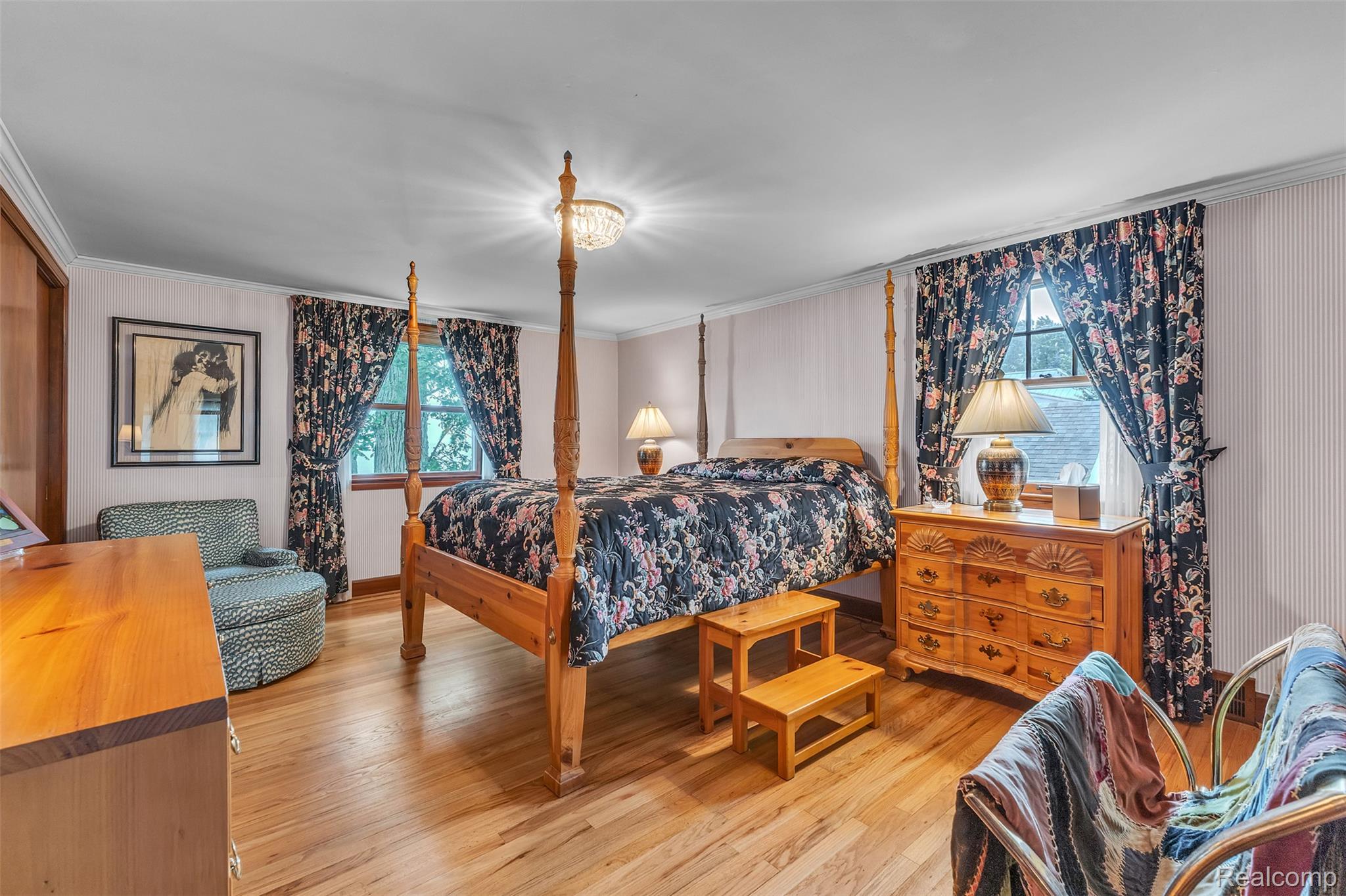 4796 Lakeshore Road Property Photo 28