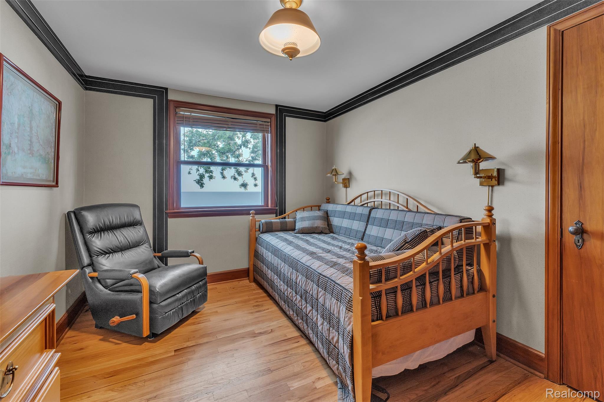 4796 Lakeshore Road Property Photo 33