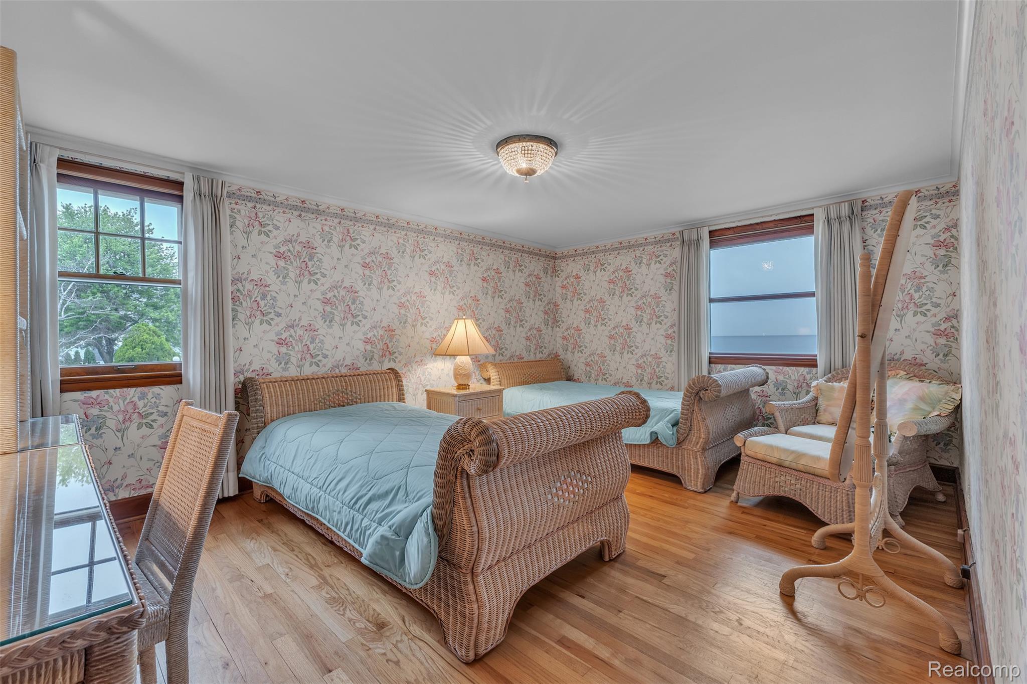 4796 Lakeshore Road Property Photo 35