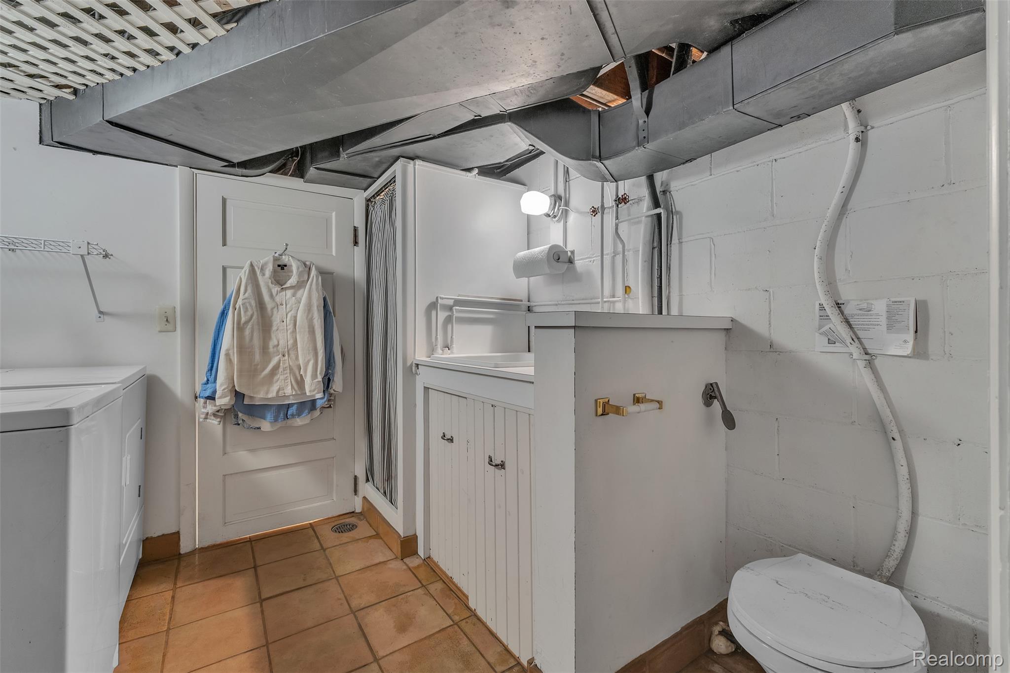4796 Lakeshore Road Property Photo 53