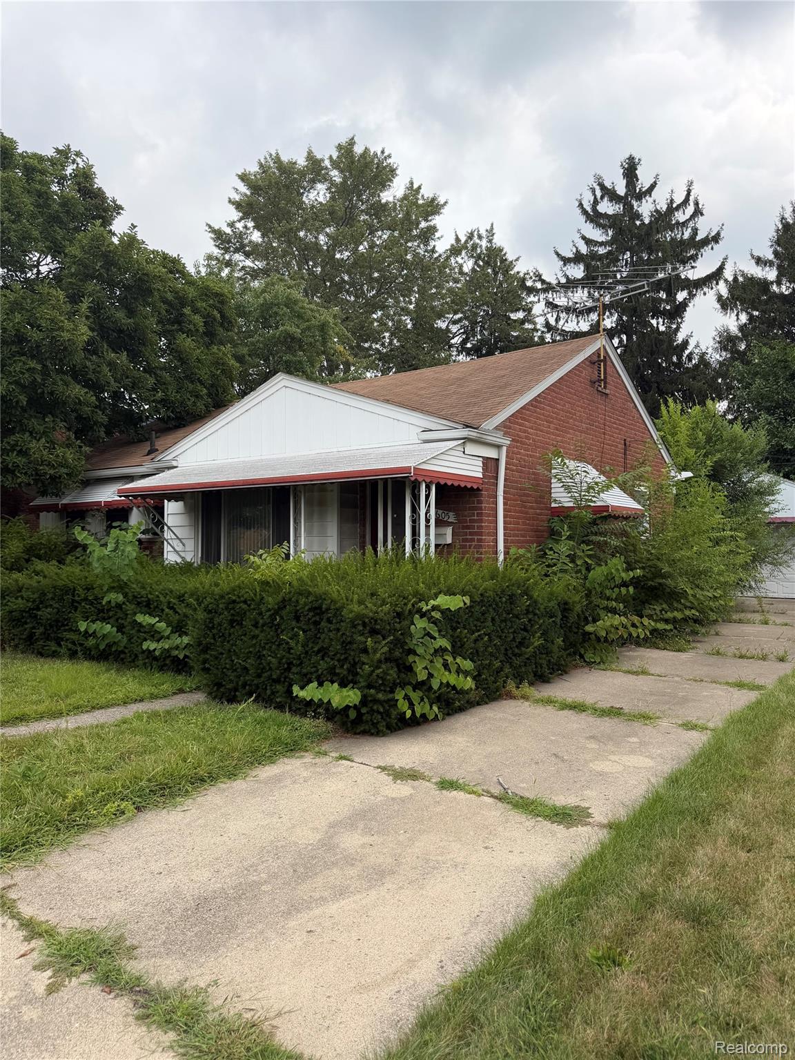 3605 Syracuse Street Property Photo 2