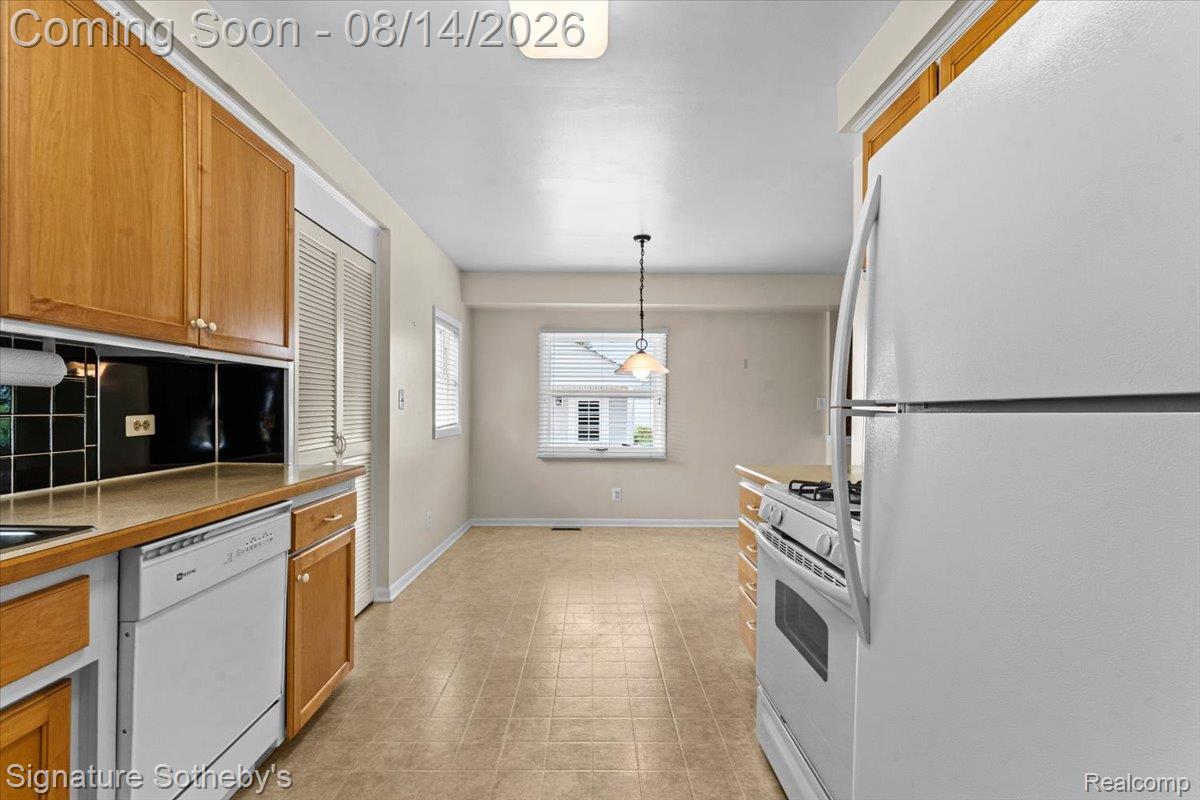 28399 Palmer Boulevard Property Photo 10