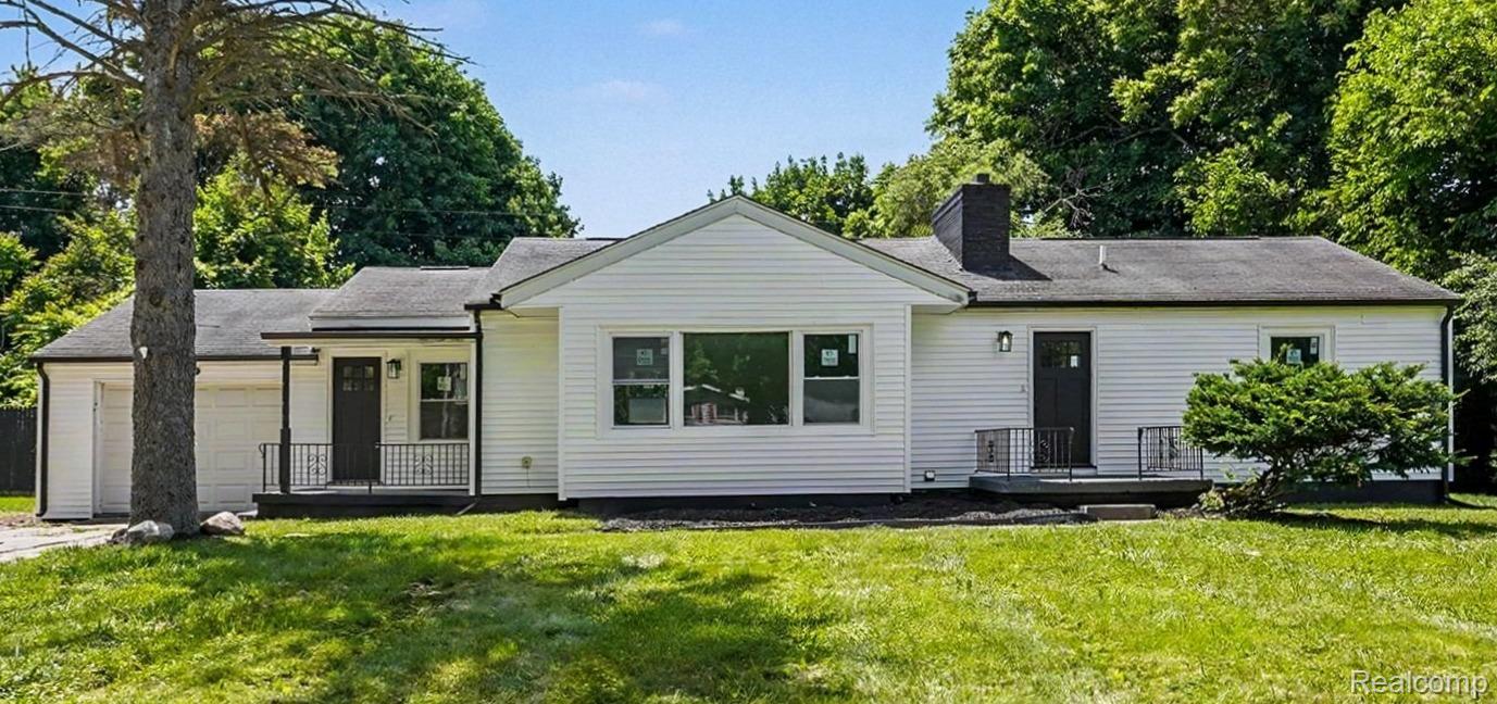 3217 W Cass Avenue Property Photo 1