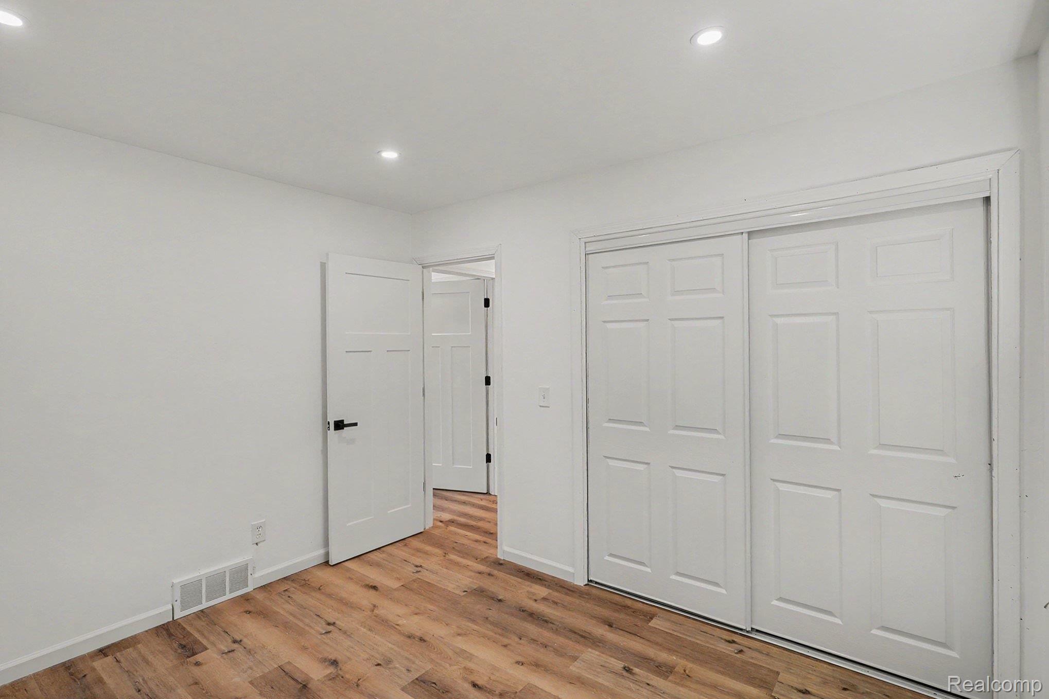 3217 W Cass Avenue Property Photo 12