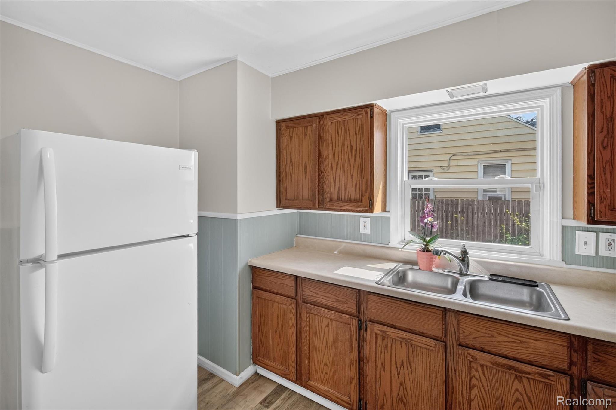 35259 Currier Street Property Photo 11