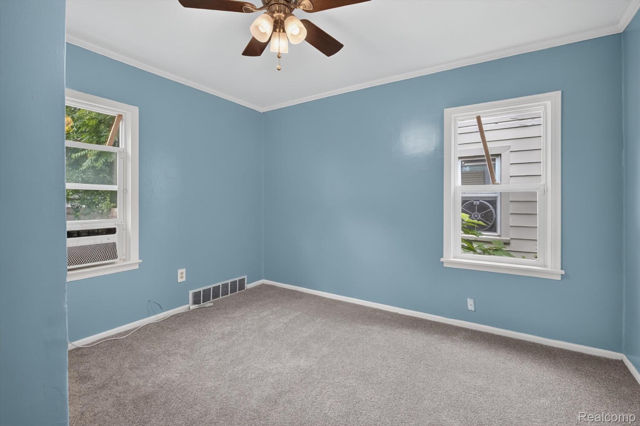 35259 Currier Street Property Photo 19