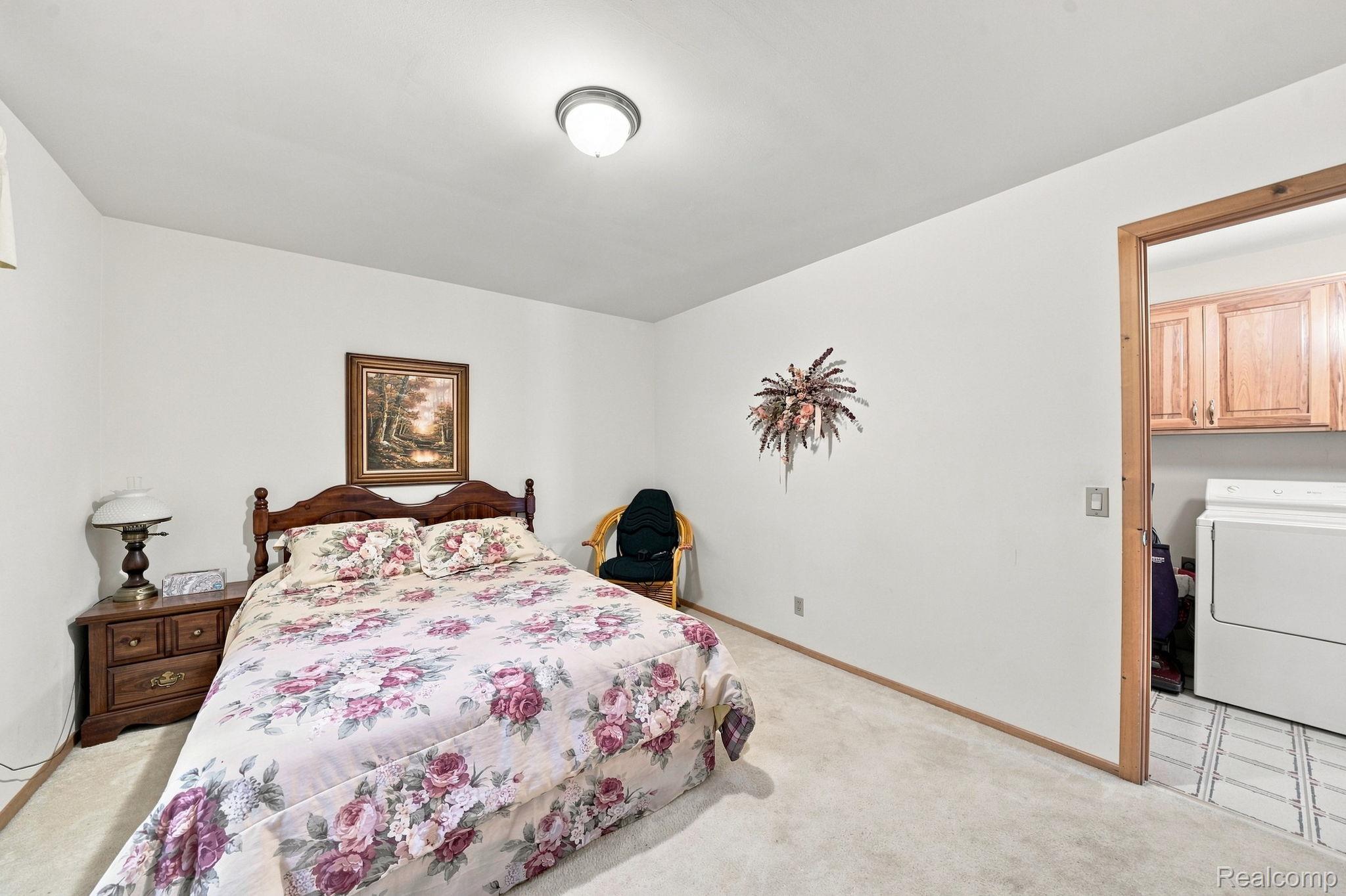 170 Flagpoint Avenue Property Photo 40