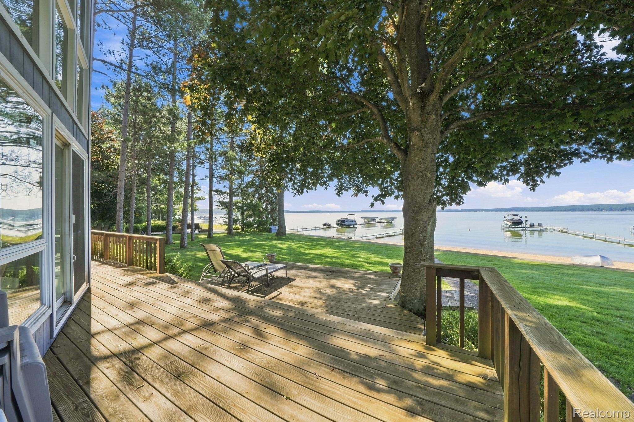 170 Flagpoint Avenue Property Photo 60