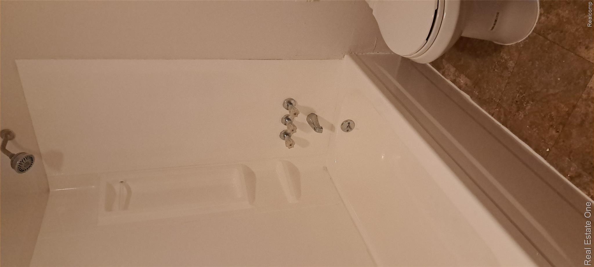 30525 Cherry Avenue Property Photo 8