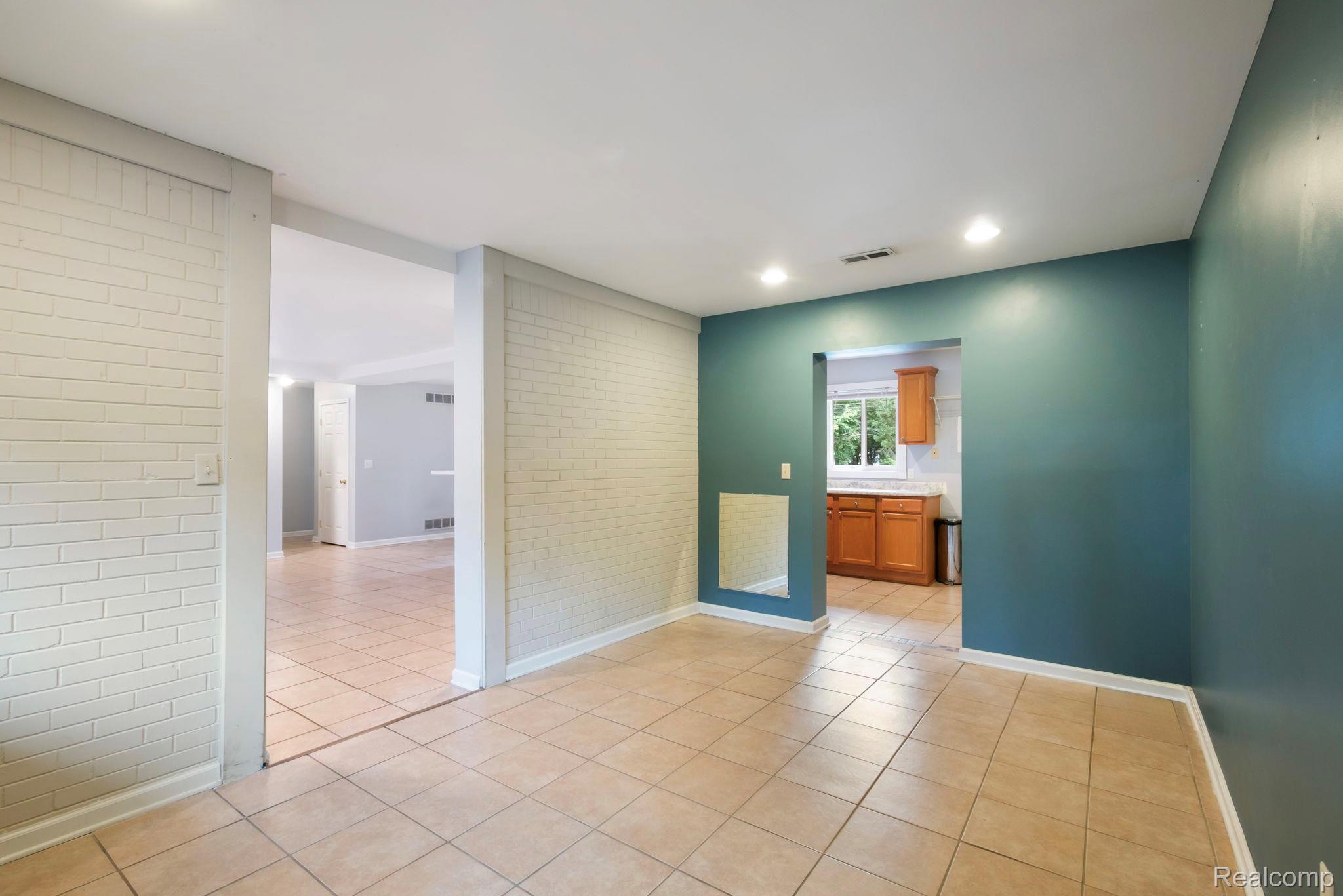 2495 Walce Drive Property Photo 25