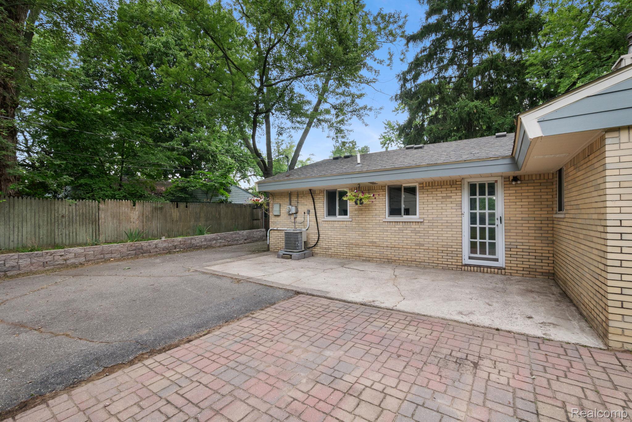 2495 Walce Drive Property Photo 51