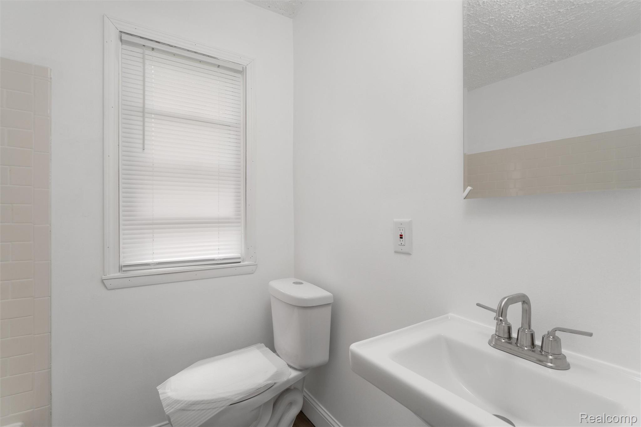 14344 Mark Twain Street Property Photo 17