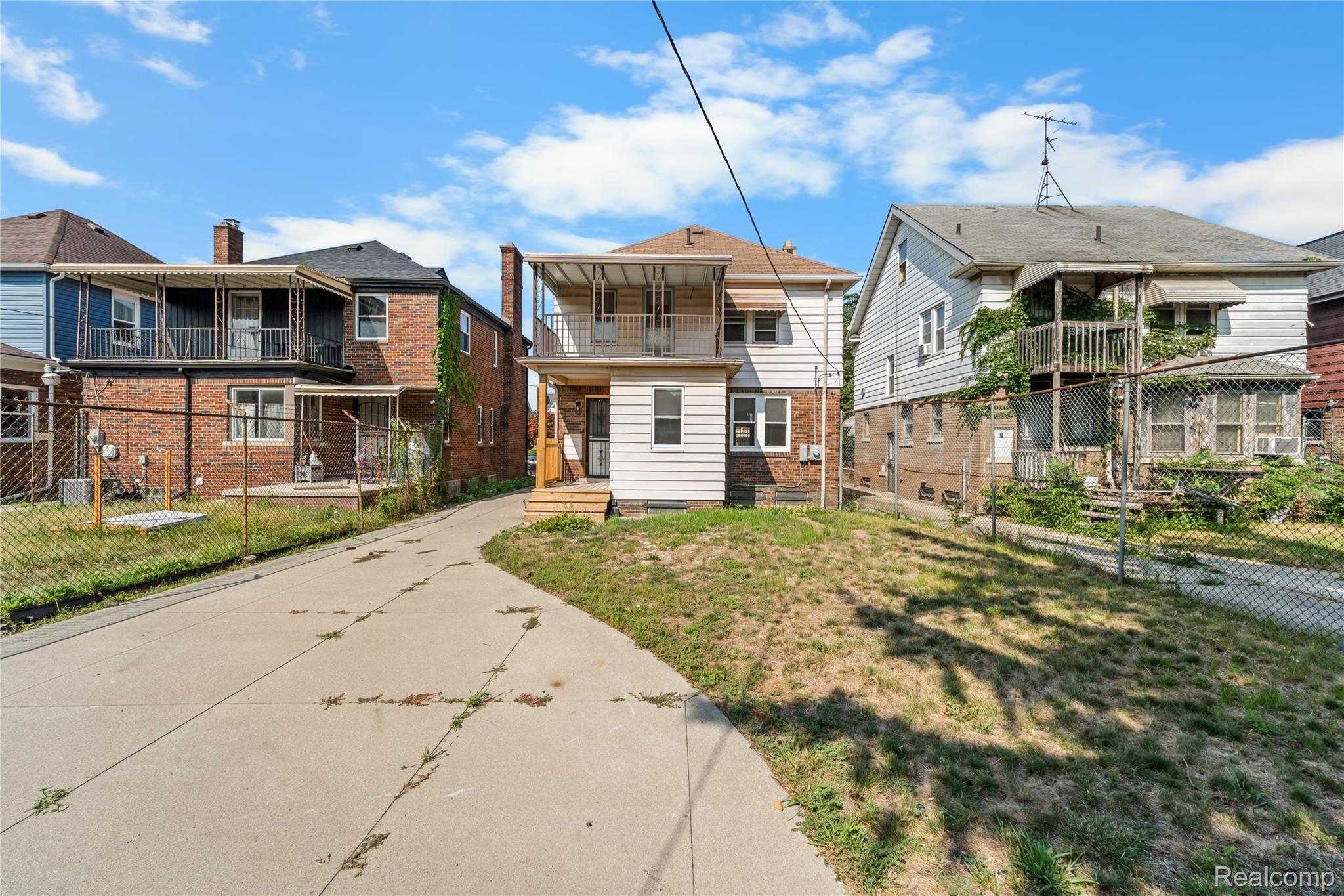 16224 Parkside Street Property Photo 20