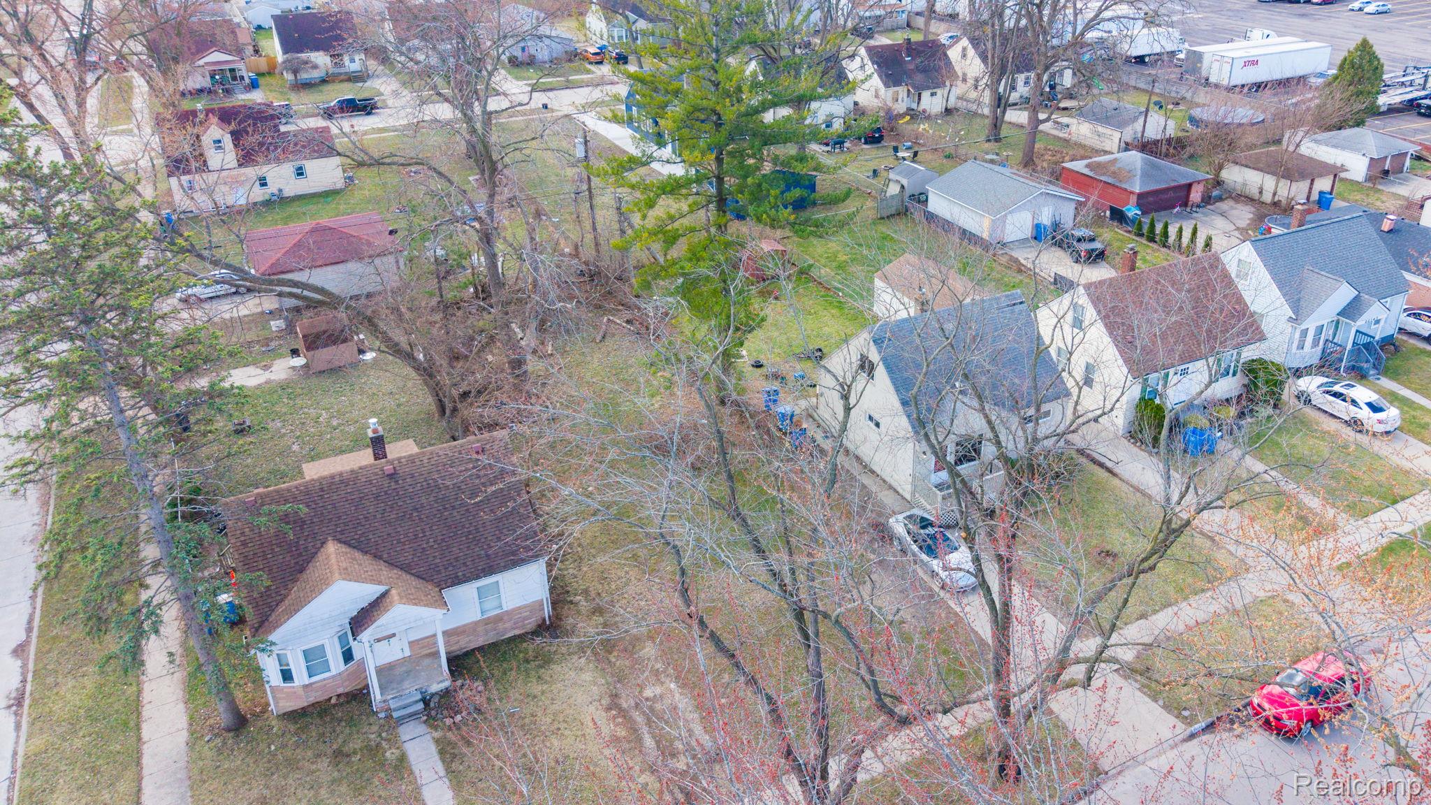26115 Powers Avenue Property Photo 1