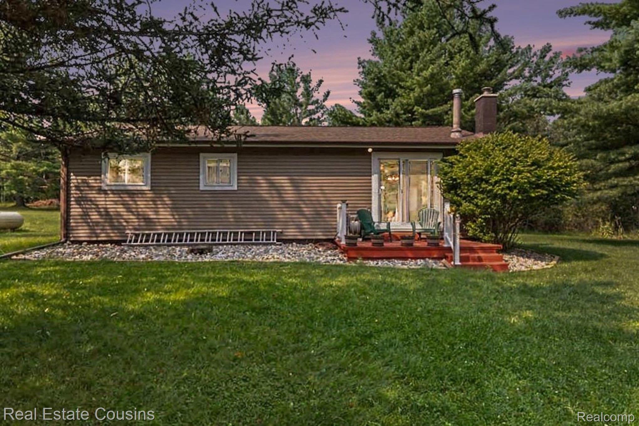 1093 Saginaw Street Property Photo 2
