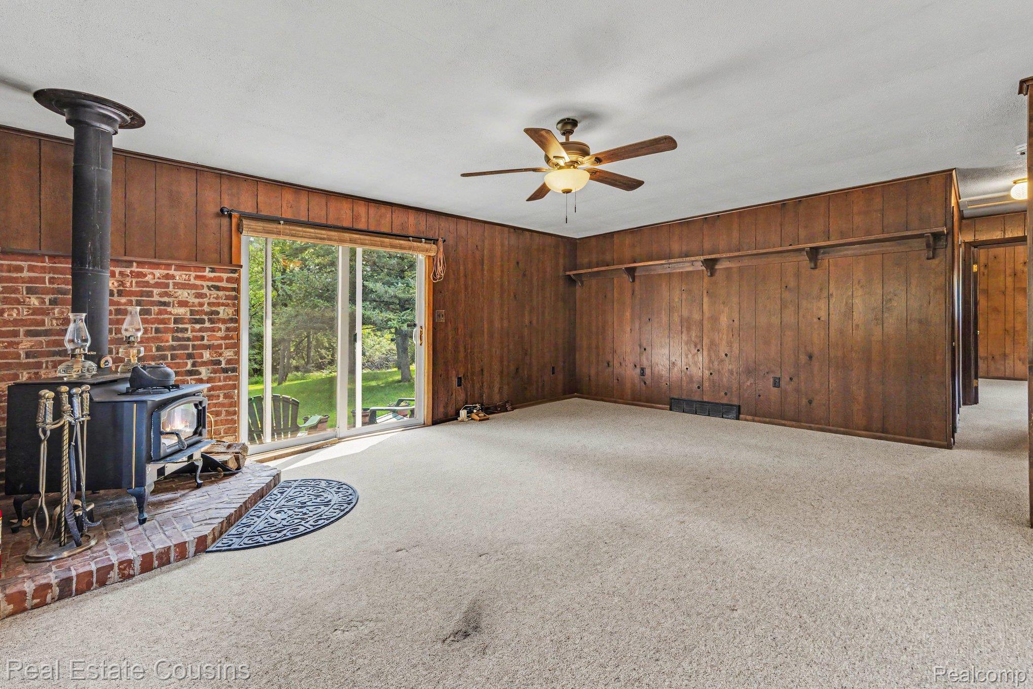 1093 Saginaw Street Property Photo 5