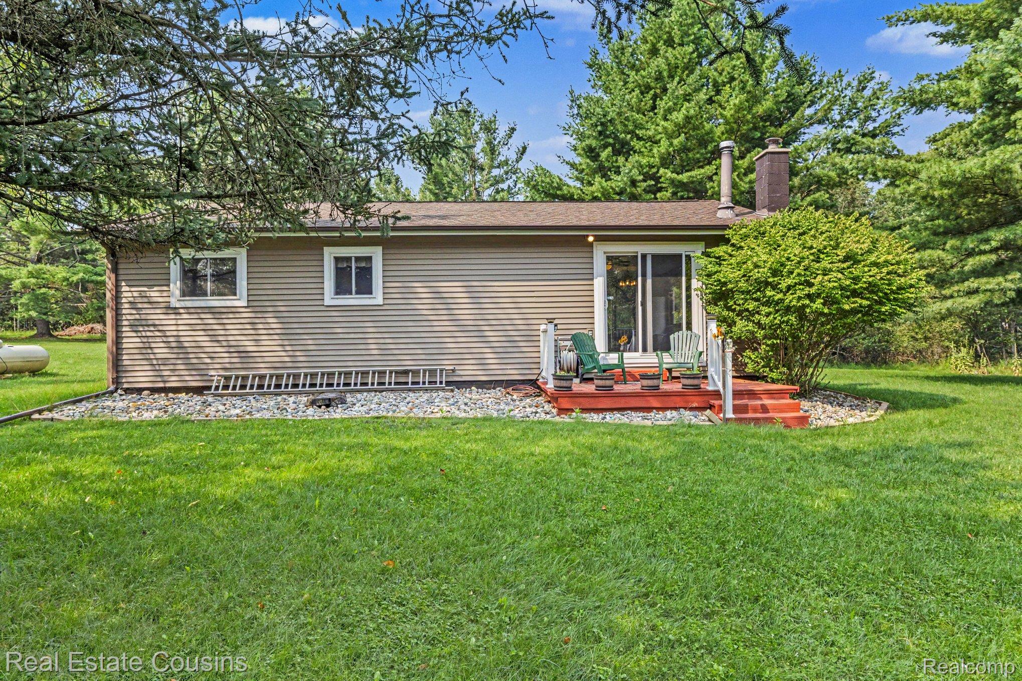 1093 Saginaw Street Property Photo 16