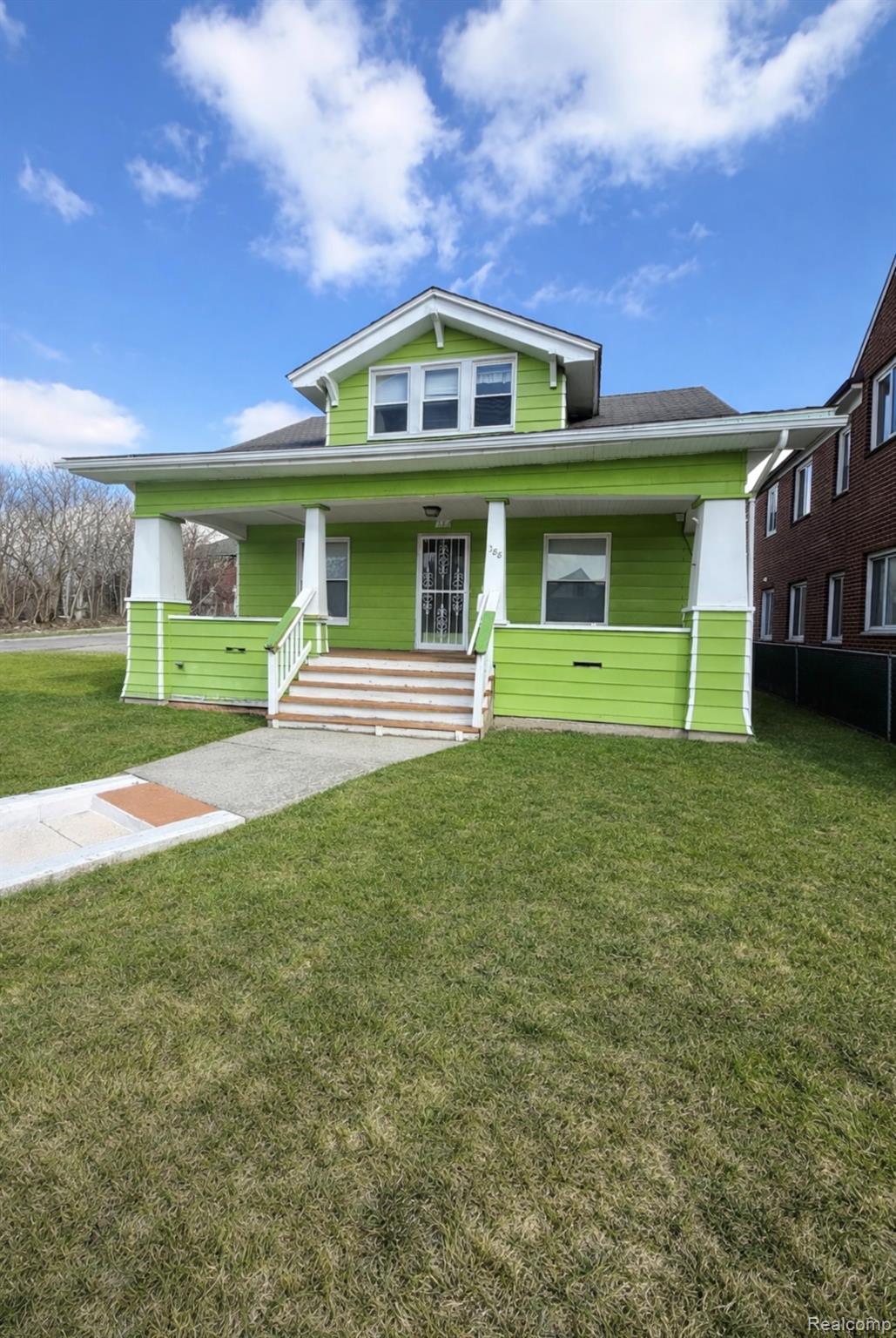 388 N Perry Street Property Photo 1